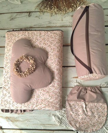 Śpiworek do przedszkola z falbanką 140x75cm różowe  konwalie