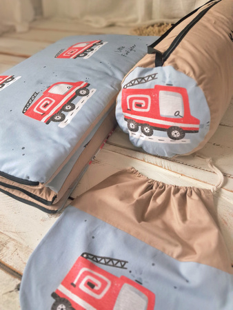 Śpiworek do przedszkola  140x75cm wozy strażacie