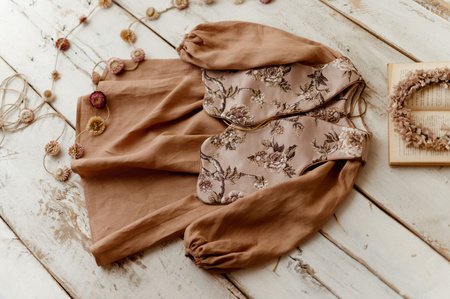 Kamizelka Vintage Kwiaty Żakard Spring Flowers dla Dziewczynki 1-4 lat