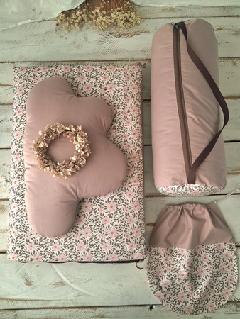 Śpiworek do przedszkola z falbanką 140x75cm różowe kwiaty