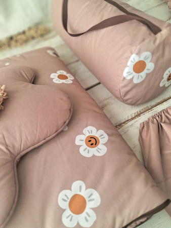 Śpiworek do przedszkola z falbanką 140x75cm różowe  konwalie