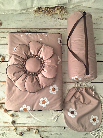 Śpiworek do przedszkola z falbanką 140x75cm różowe  konwalie