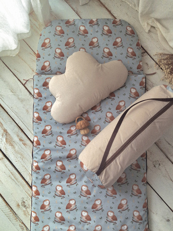 Śpiworek do przedszkola 140x75cm w sowim gaju