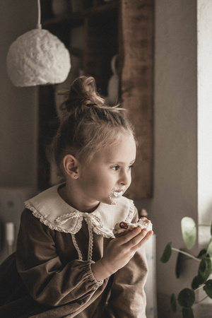 Retro Kołnierzyk dla Dziewczynki Lniany z Koronką Naturalna Kratka  Zoja