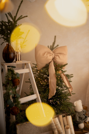 Beżowa kokarda na choinkę 40x30 cm L duża