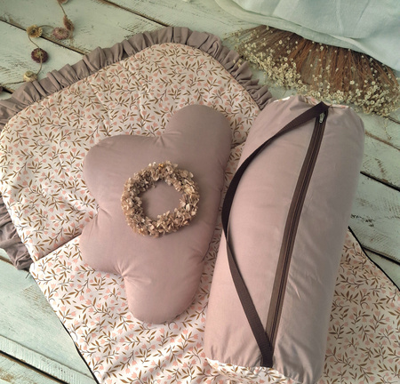 Śpiworek do przedszkola z falbanką 140x75cm różowe  konwalie