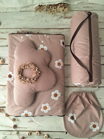 Śpiworek do przedszkola z falbanką 140x75cm różowe  konwalie