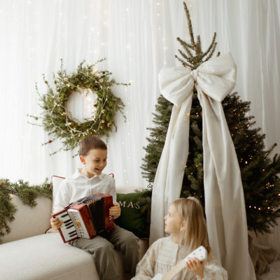 Kokarda na choinkę ecru 50×40 cm L średnia wstążki 150cmx2