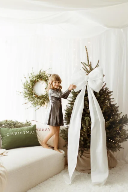 Duża kokarda na choinkę 50×40 L biała