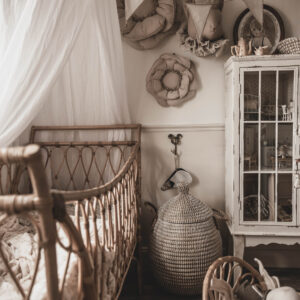 Poduszka kwiat beżowa 60×60cm