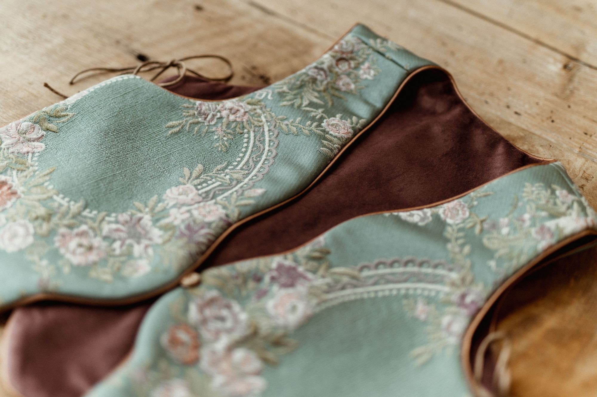 Retro kamizelka kwiaty dla dziecka żakard 1-4 lat