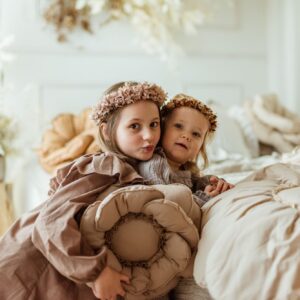 Bawełniana poduszka dekoracyjna kwiat boho beż rozmiar 40 zawieszka