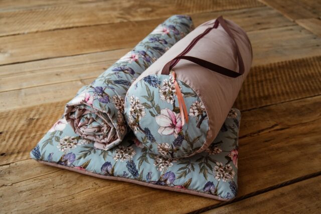 Bawełniany kocyk pościel premium 3w1 zestaw kwiaty w ogrodzie