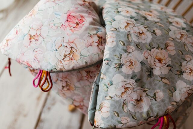 Bawełniany śpiworek pościel do żłobka zestaw 3w1 kwiaty białe magnolie