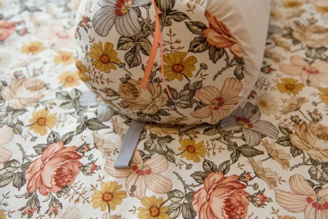 Bawełniany śpiworek pościel do żłobka zestaw 3w1 kwiaty retro natural