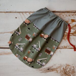 Bawełniany woreczek do przedszkola na rzeczy zamienne auta zielone szałwia