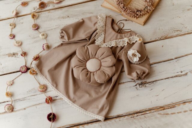 Beżowa torebka dla dziewczynki bawełniana kwiatuszek boho