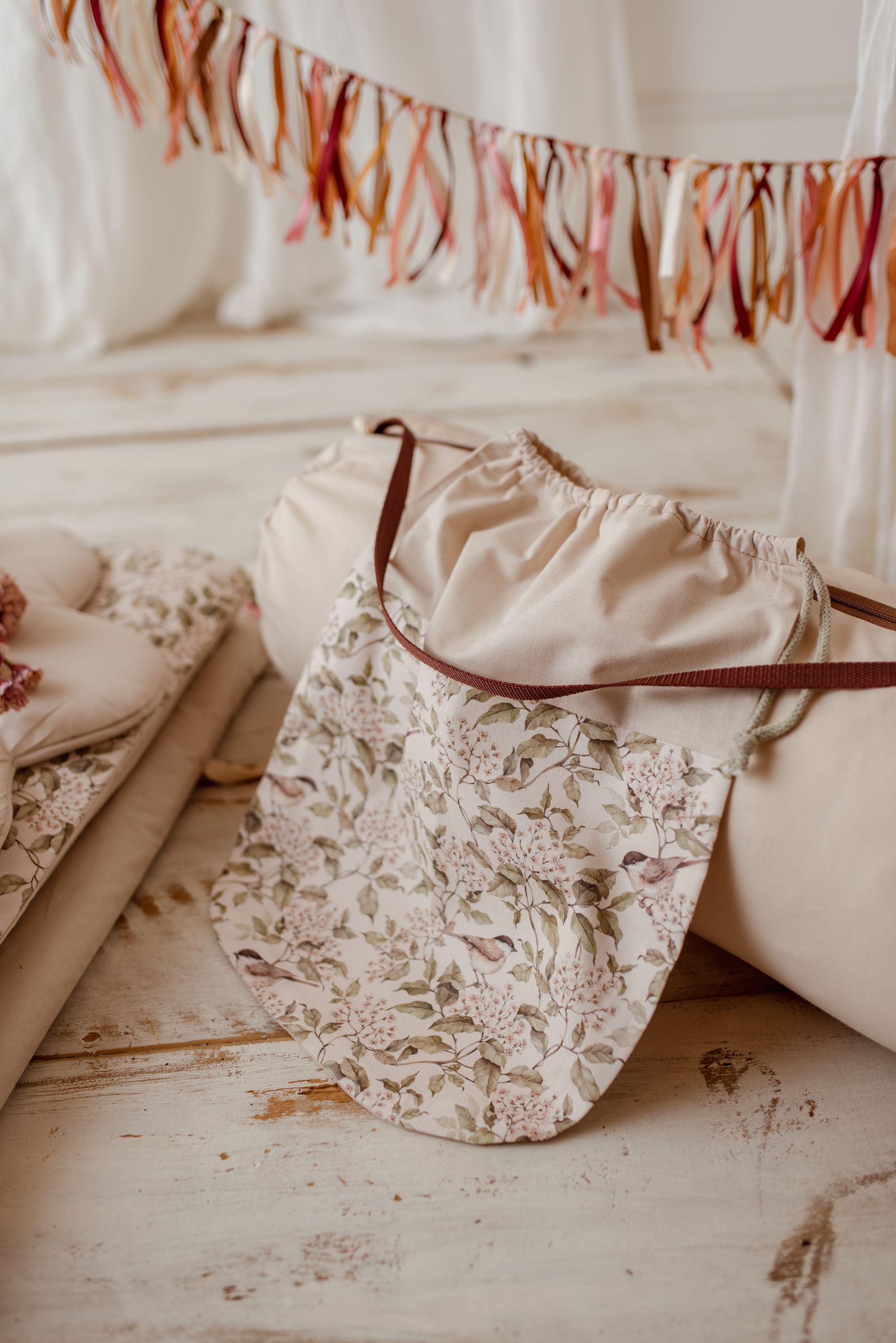 Beżowy śpiworek dla dziecka 5-10 lat junior