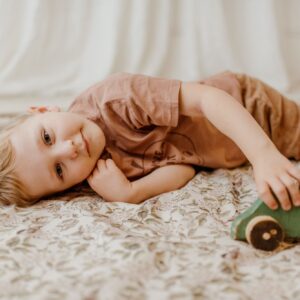 Beżowy śpiworek dla dziecka 5-10 lat junior