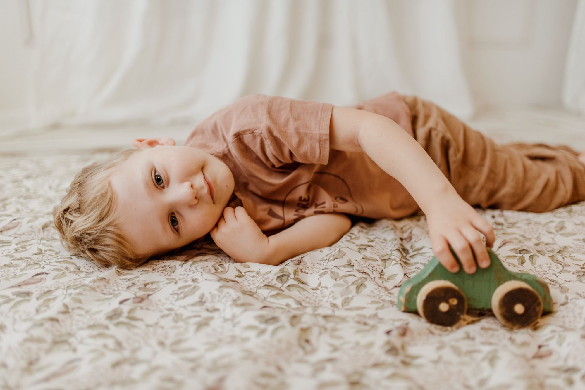 Beżowy śpiworek dla dziecka 5-10 lat junior