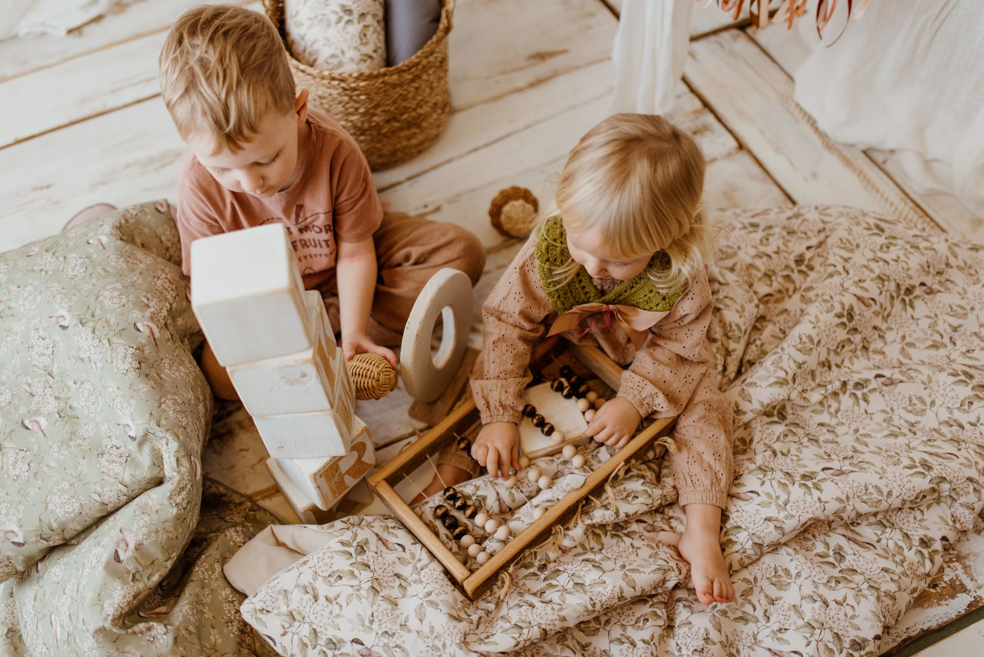 Beżowy śpiworek dla dziecka 5-10 lat junior