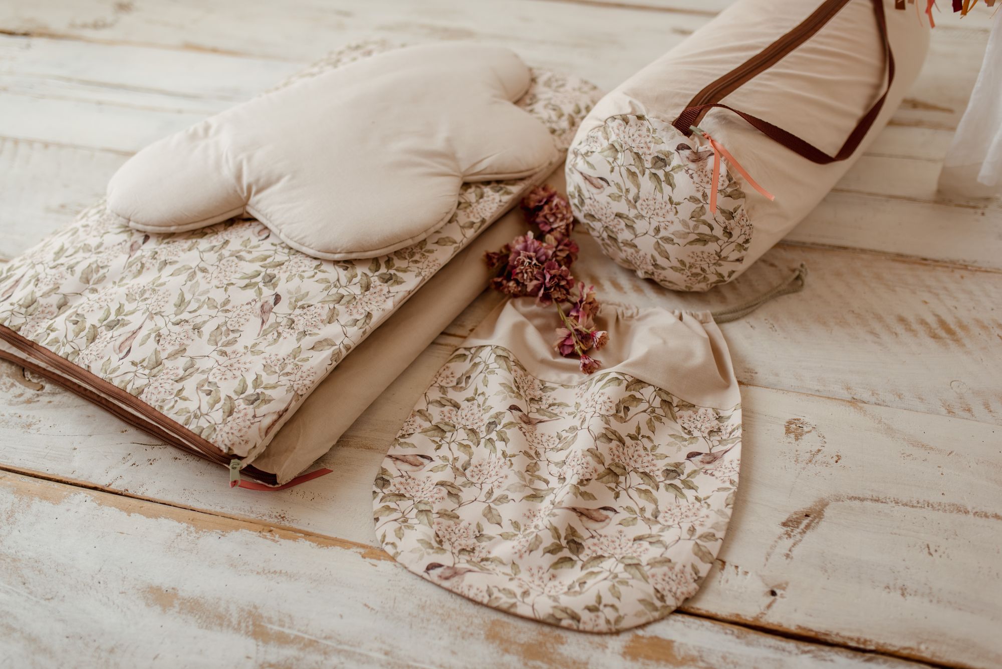 Beżowy śpiworek dla dziecka 5-10 lat junior