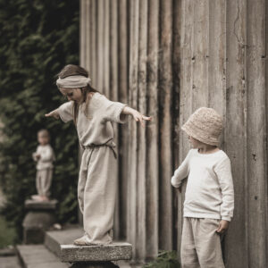 Bluzeczka lniana z koronką z krótkim rękawkiem retro szara glina