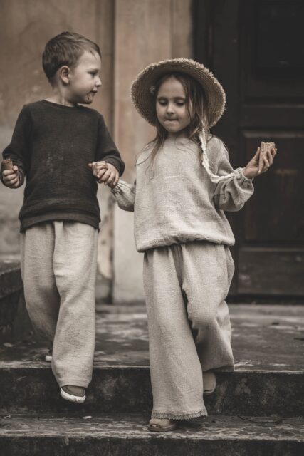 Bluzka lniana retro dla dziewczynki szara glina