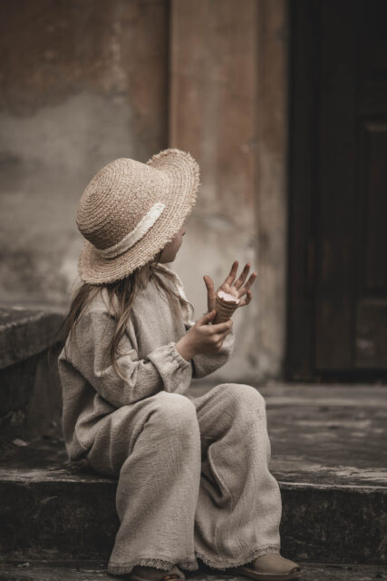 Bluzka lniana retro dla dziewczynki szara glina