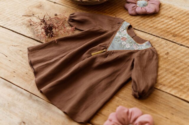 Brązowa retro sukienka lniana damska żakard kwiaty Marysia coco turkus