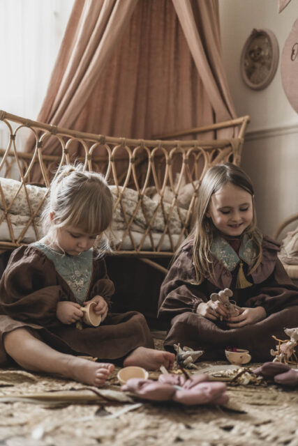 Brązowa sukienka lniana z żakardem 5-10 lat Marysia coco turkus