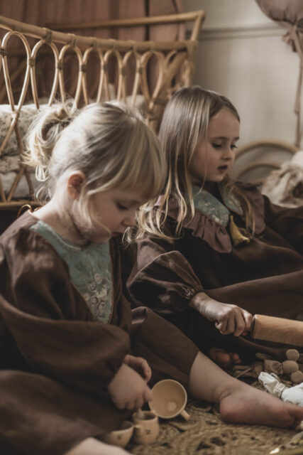 Brązowa sukienka lniana z żakardem 5-10 lat Marysia coco turkus