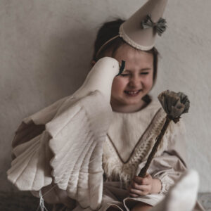 Czapeczka urodzinowa boho hand made natural beż z kokardką