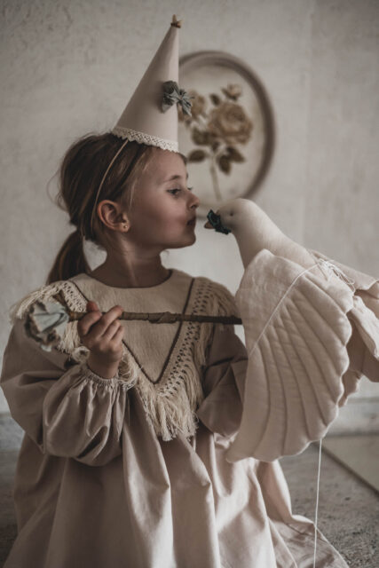 Czapeczka urodzinowa boho hand made natural beż z kokardką