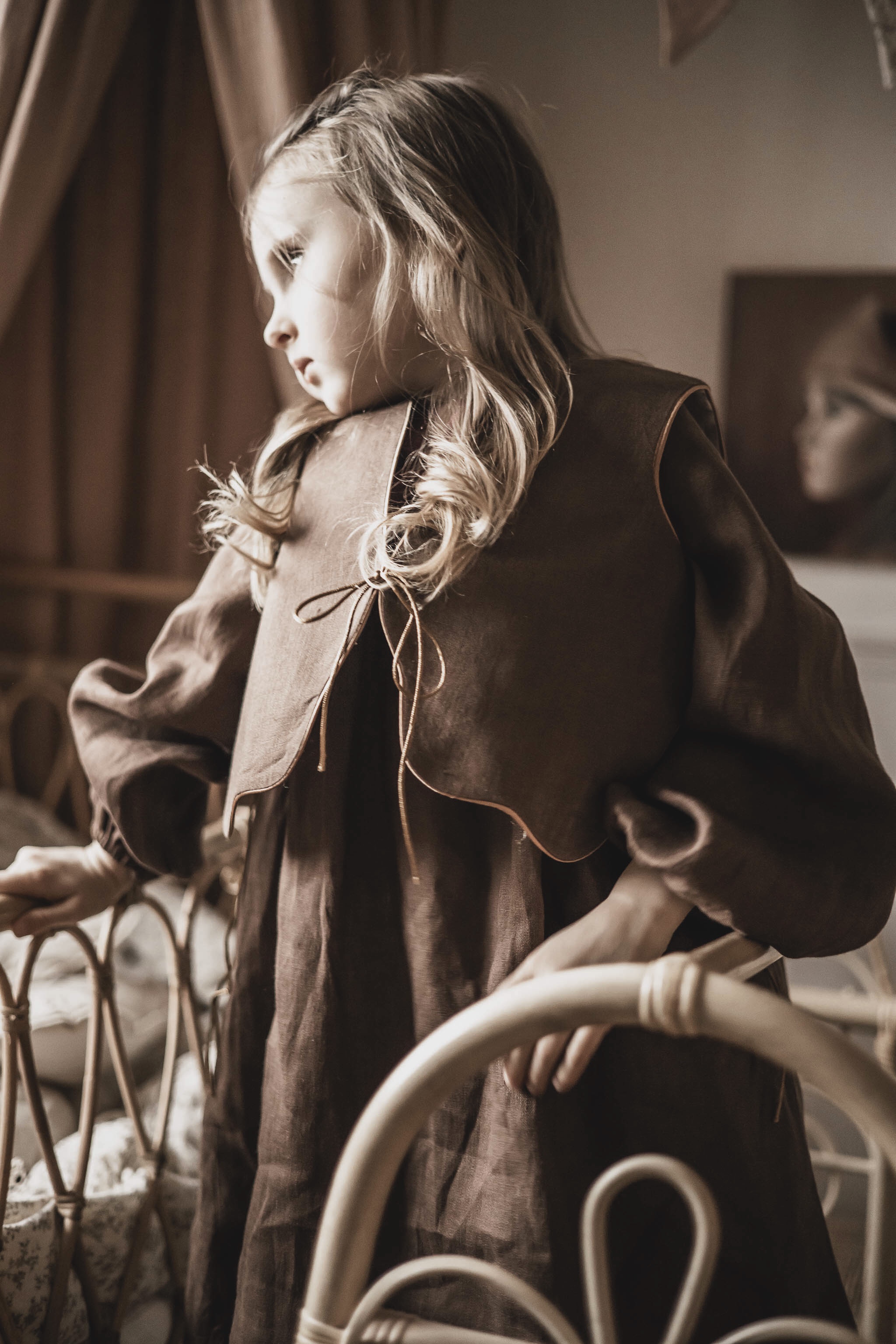 Kamizelka damska lniana brązowa lekka coco