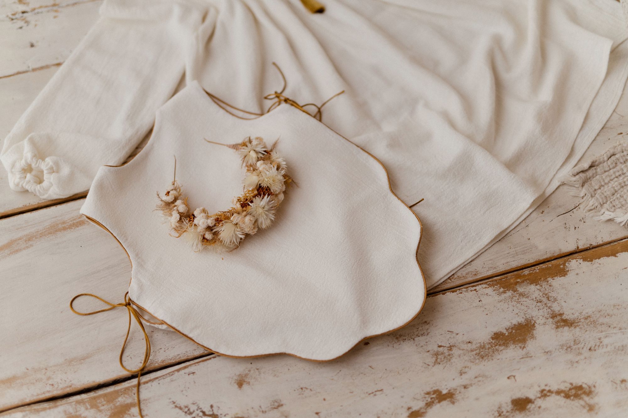 Kamizelka lniana damska white krepa 4-8 lat