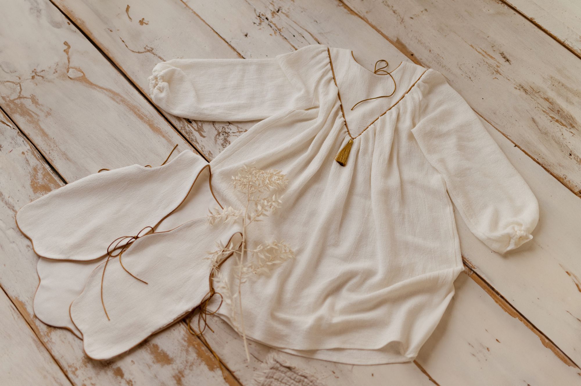 Kamizelka lniana damska white krepa 4-8 lat