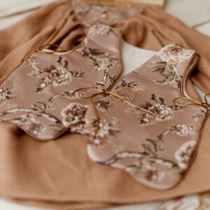 Kamizelka vintage kwiaty żakard spring flowers dla dziewczynki