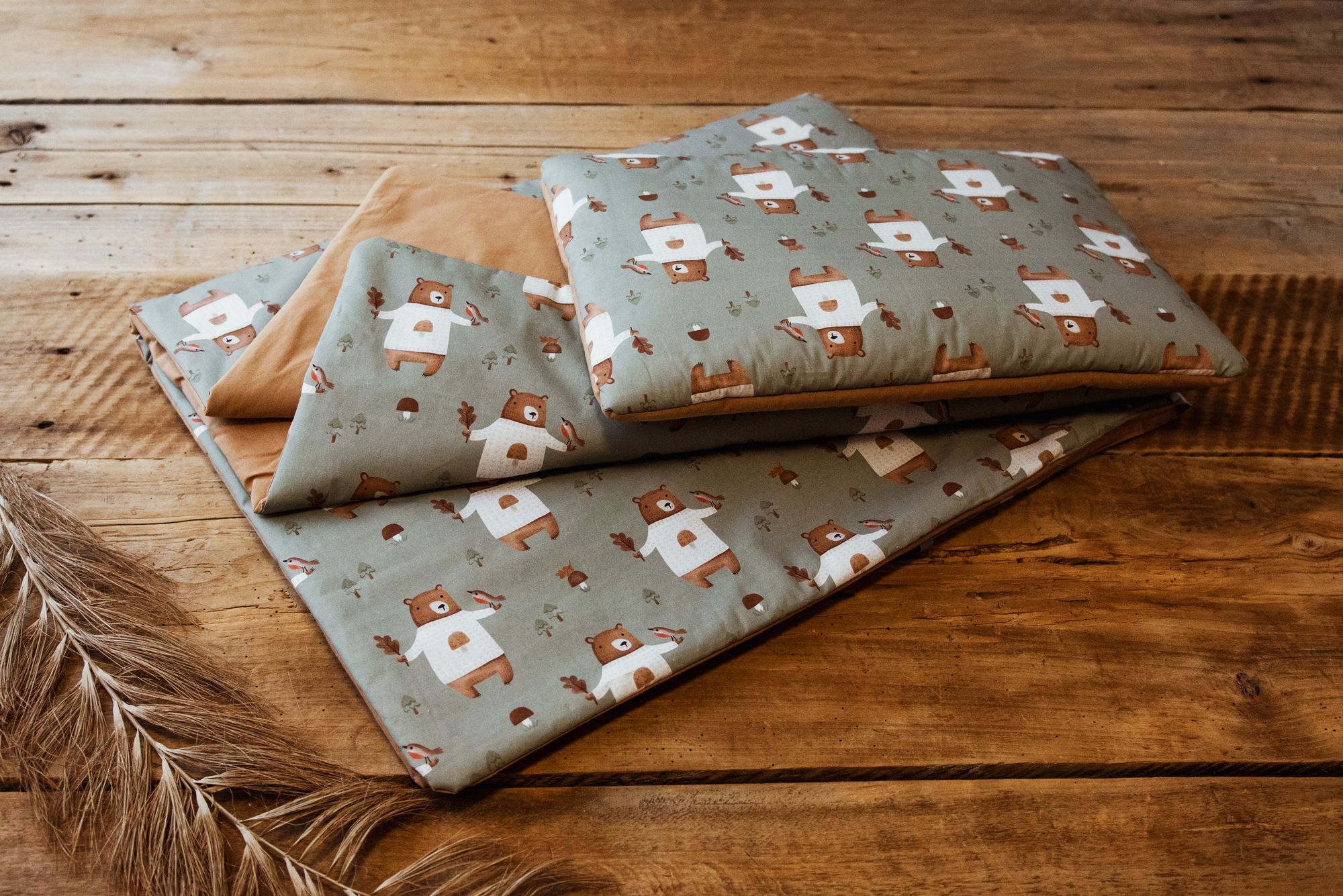 Kocyk bawełniany do przedszkola z poduszką i workiem misie zielone