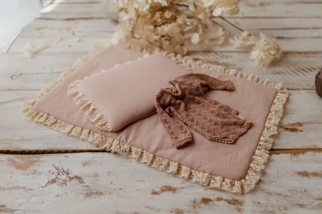 Kocyk dla niemowląt lniany 50cmx75cm retro róż