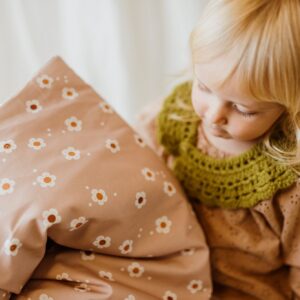 Kocyk do przedszkola z poduszką pościel 3w1 kwiatuszki uśmiechnij się