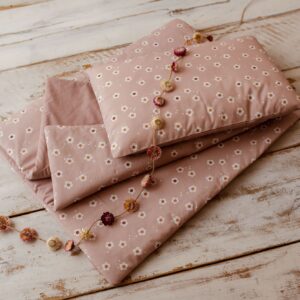 Kocyk do przedszkola z poduszką pościel 3w1 kwiatuszki uśmiechnij się