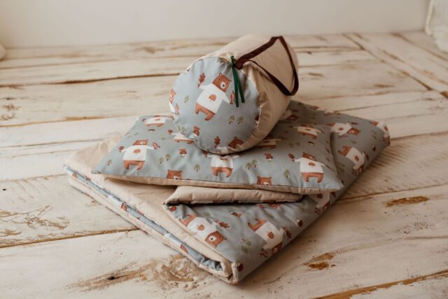 Kocyk do żłobka pościel premium zestaw 3w1 misie niebieskie natural