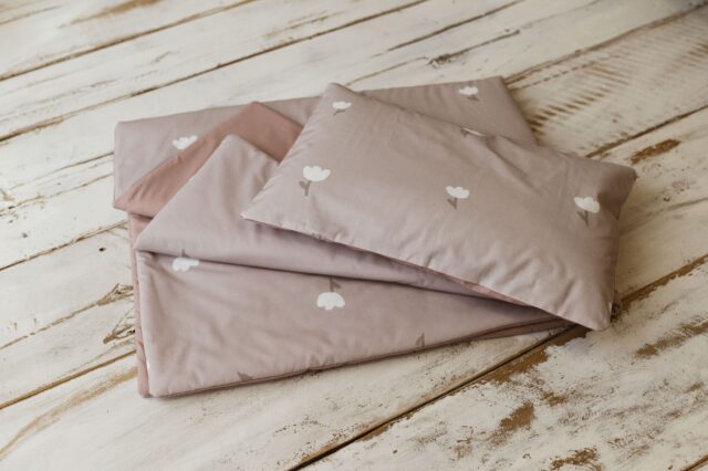 Kocyk do przedszkola dla dziewczynki różowe tulipany 3w1