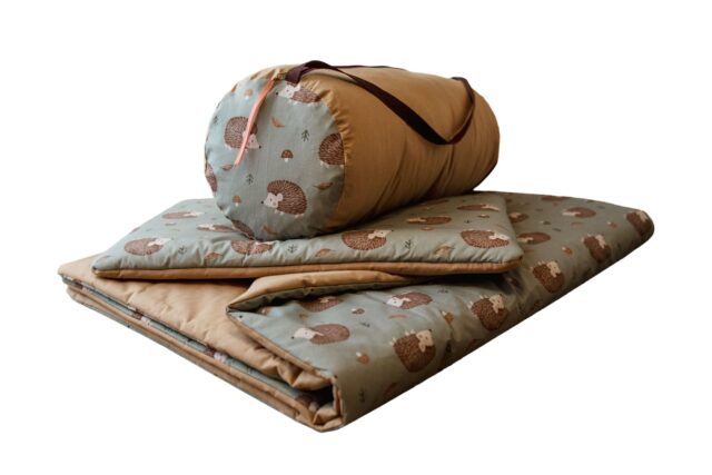 Kocyk do przedszkola zestaw 3w1 jeżyki zielone