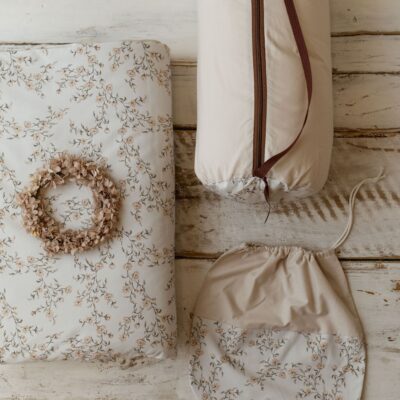 Kocyk do żłobka zestaw 3w1 poduszka róże