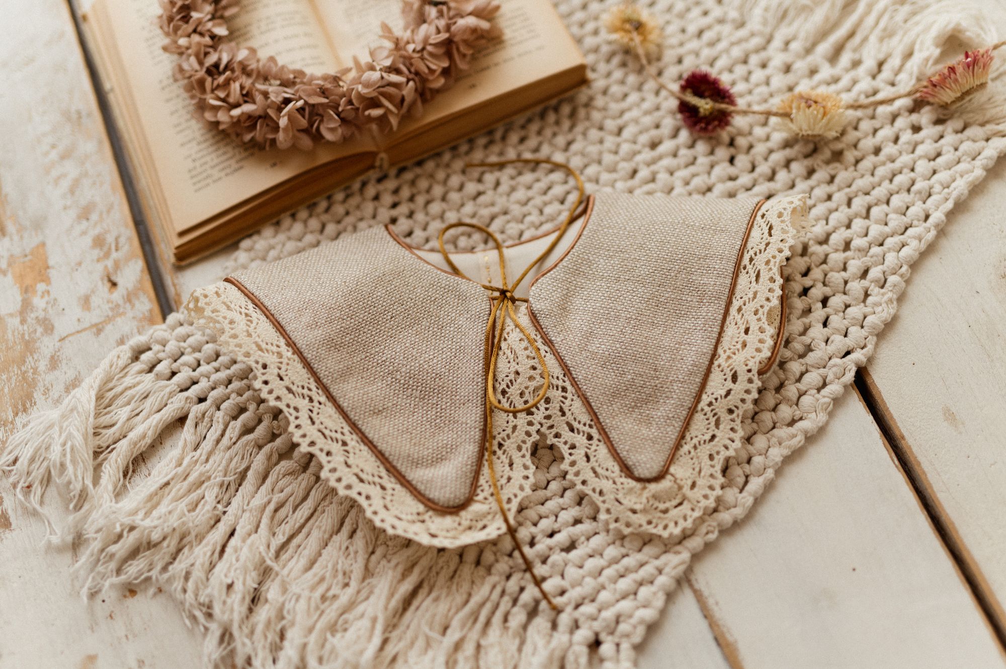 Kołnierzyk Antonina koronka len dla dziecka