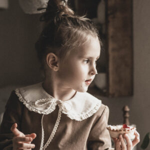 Kołnierzyk damski lniany z koronką naturalna kratka zoja