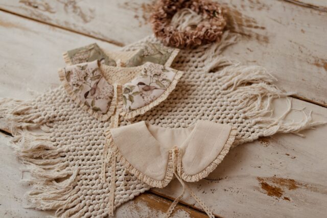 Kołnierzyk damski lniany z koronką naturalna kratka zoja