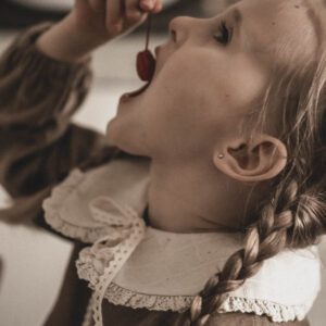 Kołnierzyk damski lniany z koronką naturalna kratka zoja